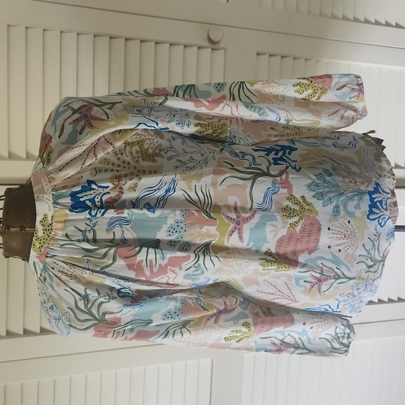 Spartina 449 Cora Seafoam Mermaids Split V-neck 100% Silk Blouse Size S - Picture 10 of 11